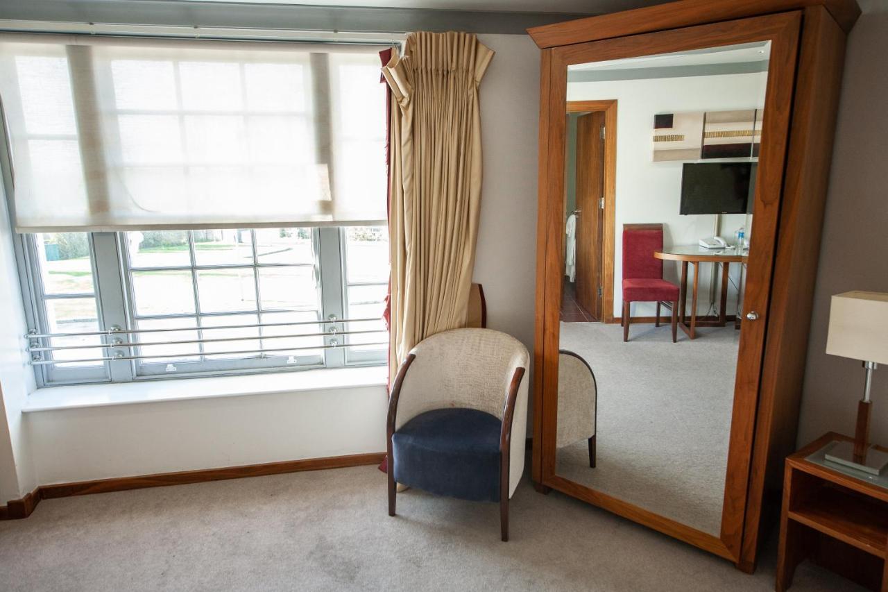 Berwick Manor Hotel Rainham  Ngoại thất bức ảnh