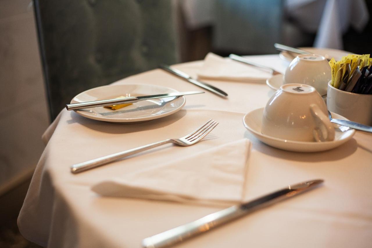 Berwick Manor Hotel Rainham  Ngoại thất bức ảnh