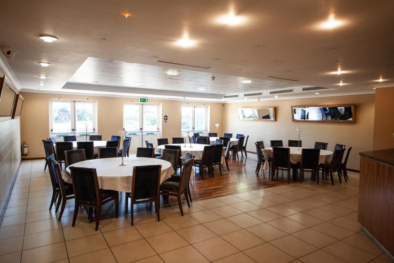 Berwick Manor Hotel Rainham  Ngoại thất bức ảnh