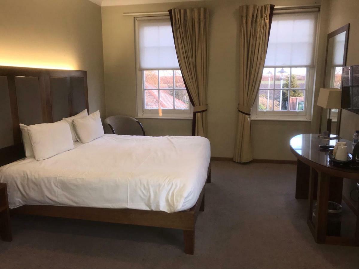 Berwick Manor Hotel Rainham  Ngoại thất bức ảnh