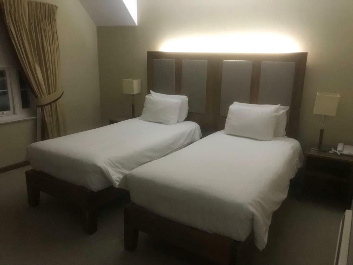 Berwick Manor Hotel Rainham  Ngoại thất bức ảnh