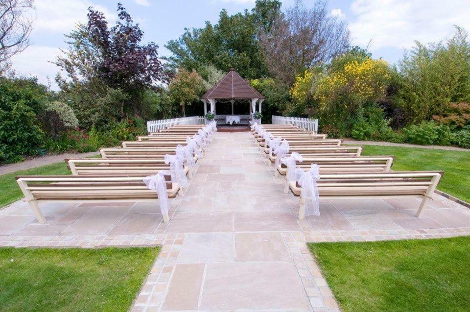 Berwick Manor Hotel Rainham  Ngoại thất bức ảnh